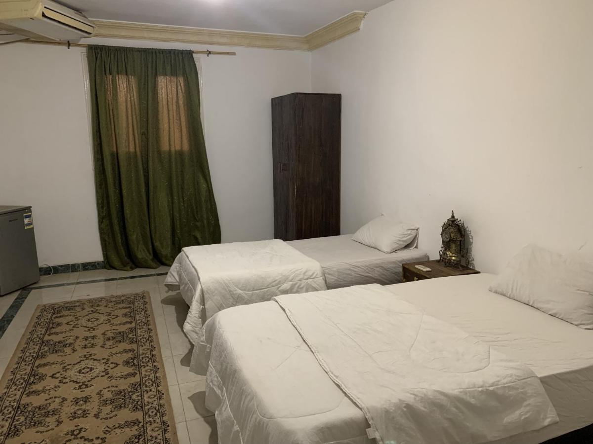 King Khufu Pyramids View Hotel Kafret el-Gabal Esterno foto