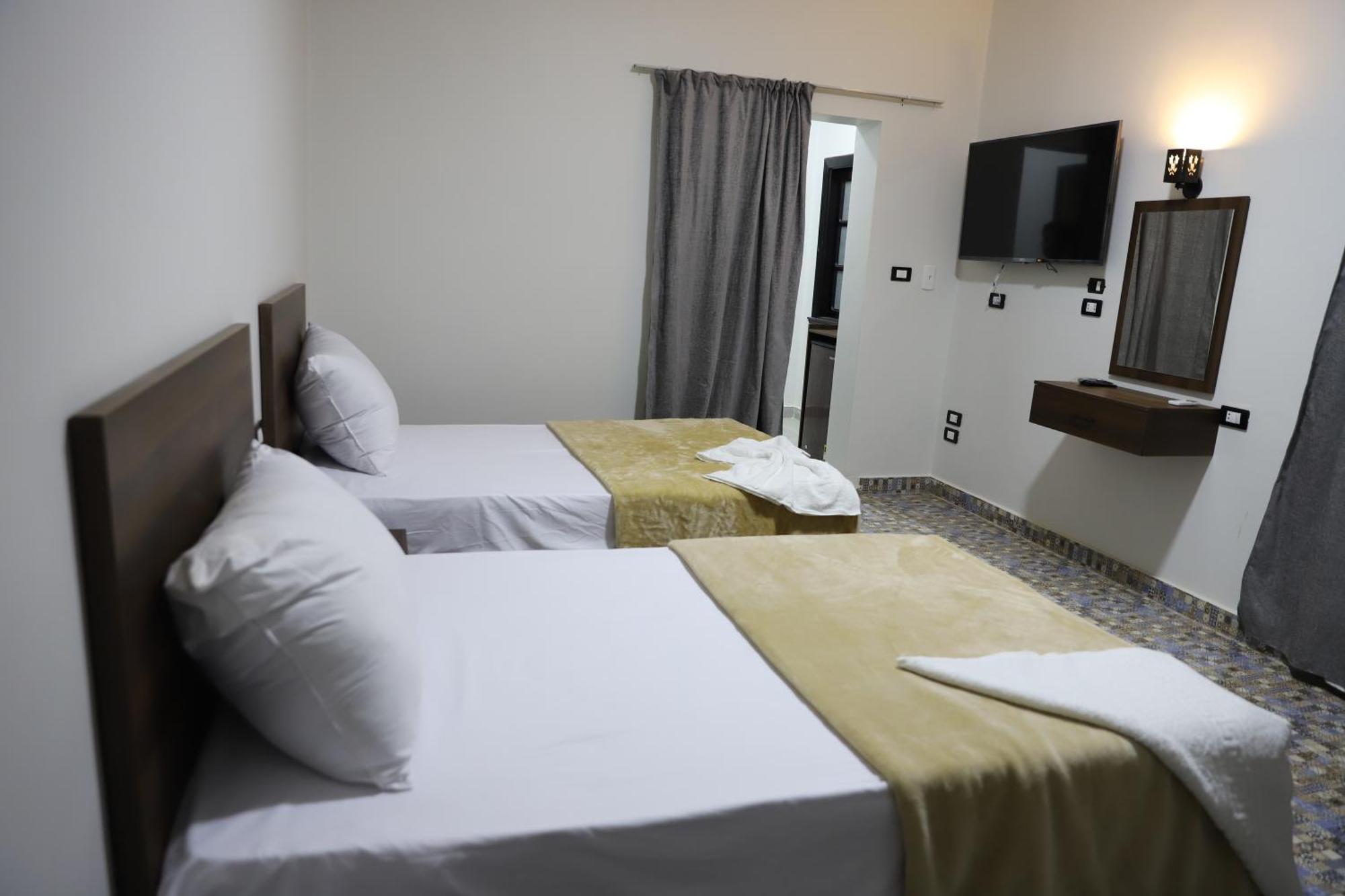 King Khufu Pyramids View Hotel Kafret el-Gabal Camera foto