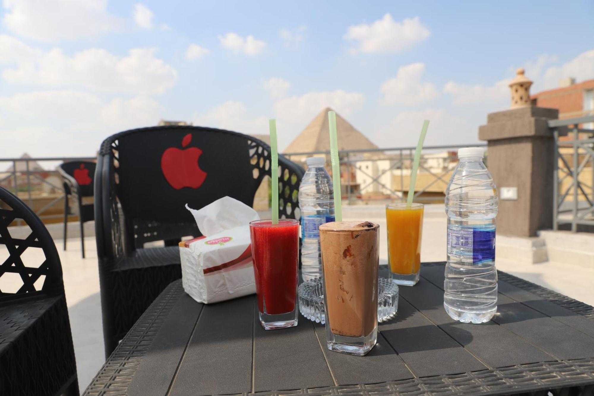 King Khufu Pyramids View Hotel Kafret el-Gabal Esterno foto